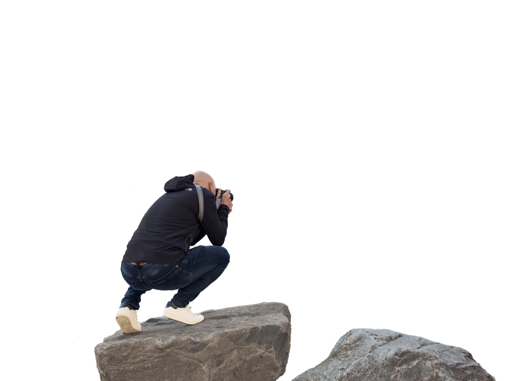 Fotografie draait om meer dan alleen een perfect stilstaand beeld. Met mijn fotografie leg ik bijzondere momenten, indrukwekkende landschappen en unieke verhalen vast in krachtige beelden die emotie oproepen en de kijker persoonlijk raken. Iedere foto vertelt een authentiek verhaal en brengt sfeer, beleving en detail samen.